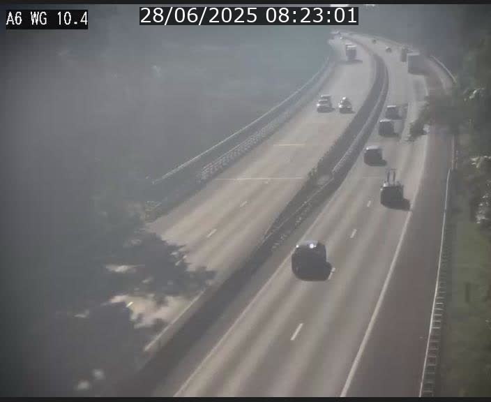 <h2>Traffic live webcam Luxembourg Mamer - A6 - BK 10.4 - direction Luxembourg/France/Allemagne</h2>