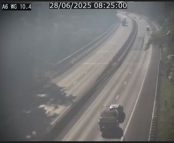 <h2>Traffic live webcam Luxembourg Mamer - A6 - BK 10.4 - direction Luxembourg/France/Allemagne</h2>