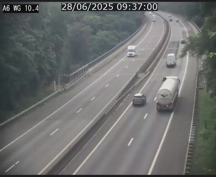 <h2>Traffic live webcam Luxembourg Mamer - A6 - BK 10.4 - direction Luxembourg/France/Allemagne</h2>
