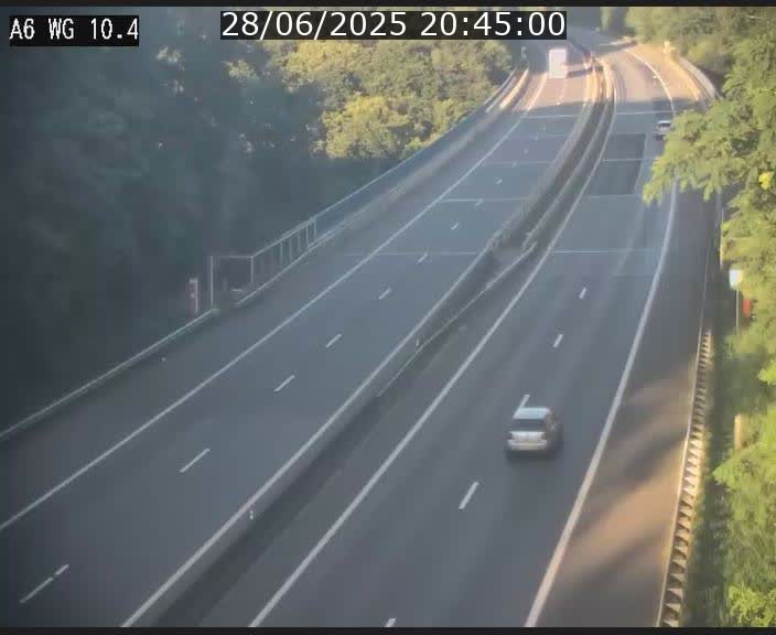 <h2>Traffic live webcam Luxembourg Mamer - A6 - BK 10.4 - direction Luxembourg/France/Allemagne</h2>