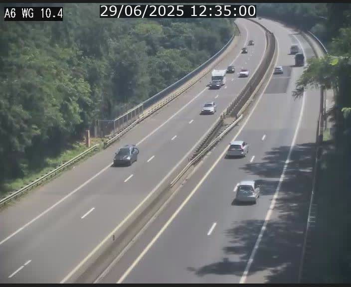<h2>Traffic live webcam Luxembourg Mamer - A6 - BK 10.4 - direction Luxembourg/France/Allemagne</h2>