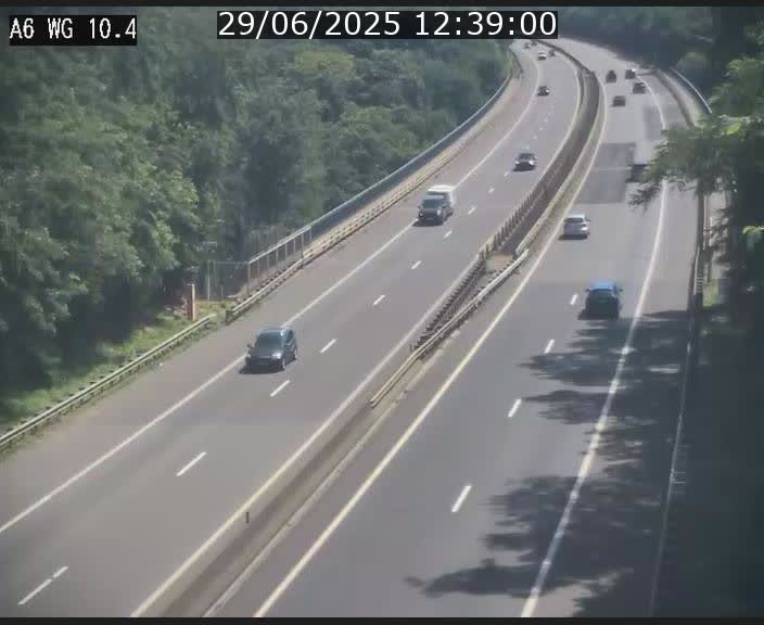 <h2>Traffic live webcam Luxembourg Mamer - A6 - BK 10.4 - direction Luxembourg/France/Allemagne</h2>