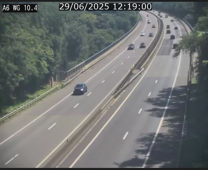 <h2>Traffic live webcam Luxembourg Mamer - A6 - BK 10.4 - direction Luxembourg/France/Allemagne</h2>
