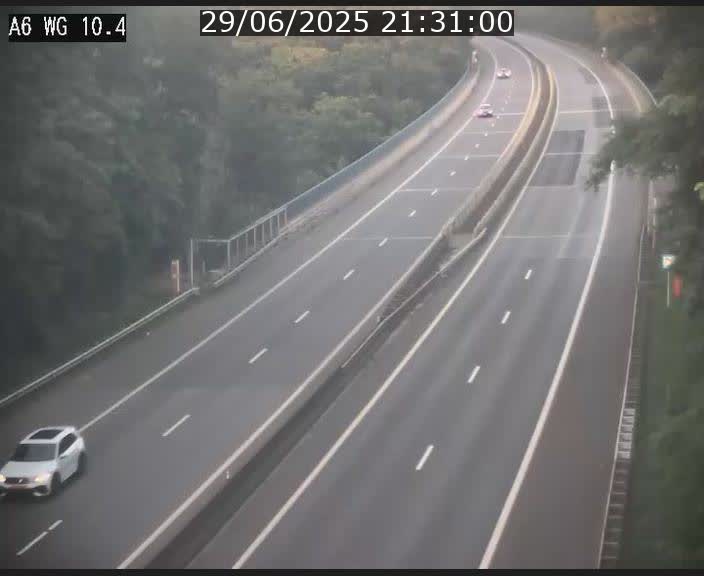 <h2>Traffic live webcam Luxembourg Mamer - A6 - BK 10.4 - direction Luxembourg/France/Allemagne</h2>