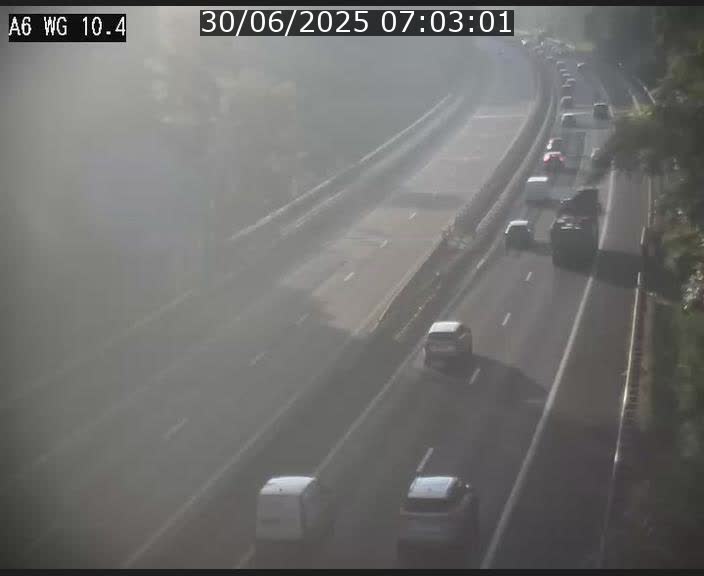 <h2>Traffic live webcam Luxembourg Mamer - A6 - BK 10.4 - direction Luxembourg/France/Allemagne</h2>