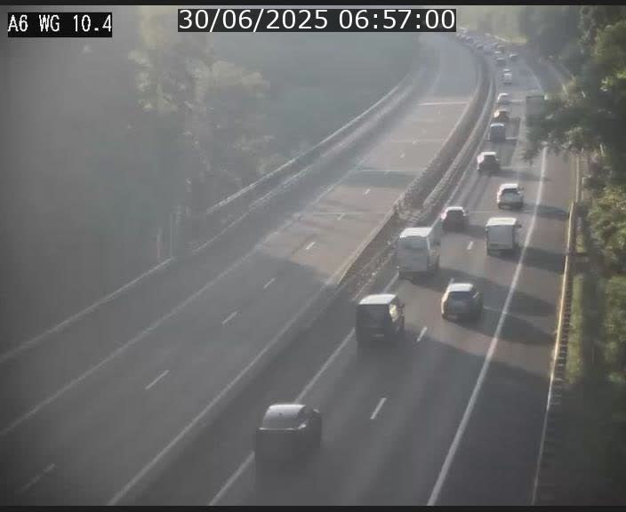 <h2>Traffic live webcam Luxembourg Mamer - A6 - BK 10.4 - direction Luxembourg/France/Allemagne</h2>