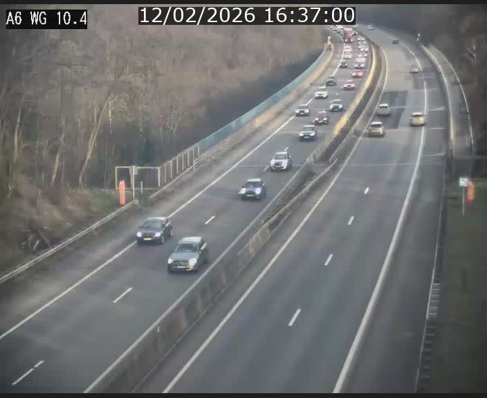<h2>Traffic live webcam Luxembourg Mamer - A6 - BK 10.4 - direction Luxembourg/France/Allemagne</h2>