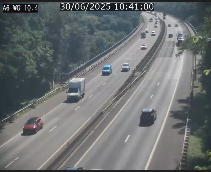 <h2>Traffic live webcam Luxembourg Mamer - A6 - BK 10.4 - direction Luxembourg/France/Allemagne</h2>