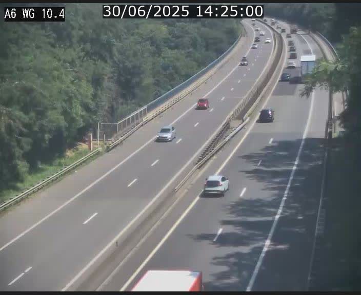 <h2>Traffic live webcam Luxembourg Mamer - A6 - BK 10.4 - direction Luxembourg/France/Allemagne</h2>