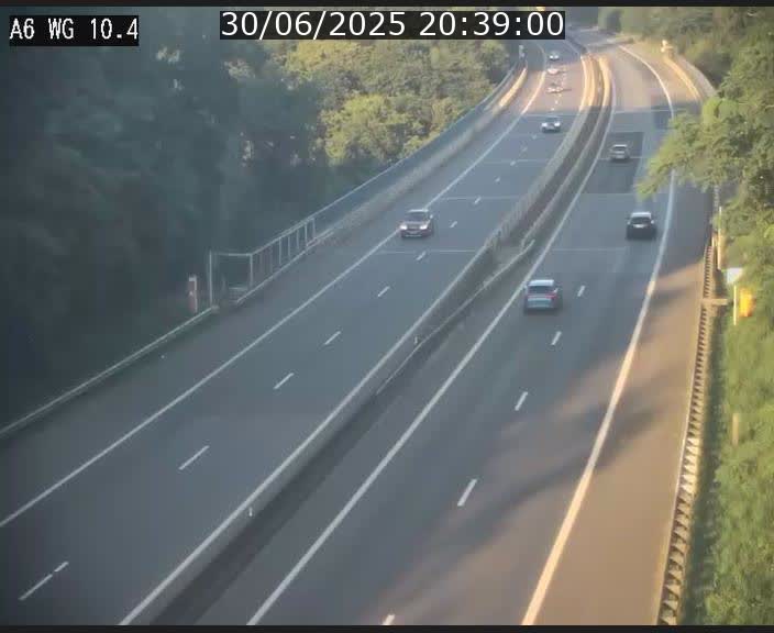 <h2>Traffic live webcam Luxembourg Mamer - A6 - BK 10.4 - direction Luxembourg/France/Allemagne</h2>