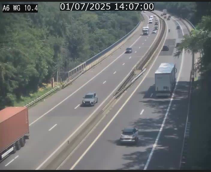 <h2>Traffic live webcam Luxembourg Mamer - A6 - BK 10.4 - direction Luxembourg/France/Allemagne</h2>