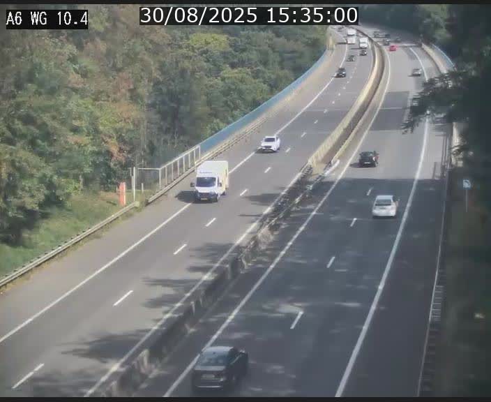 <h2>Traffic live webcam Luxembourg Mamer - A6 - BK 10.4 - direction Luxembourg/France/Allemagne</h2>