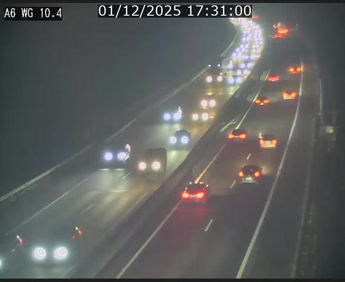 <h2>Traffic live webcam Luxembourg Mamer - A6 - BK 10.4 - direction Luxembourg/France/Allemagne</h2>