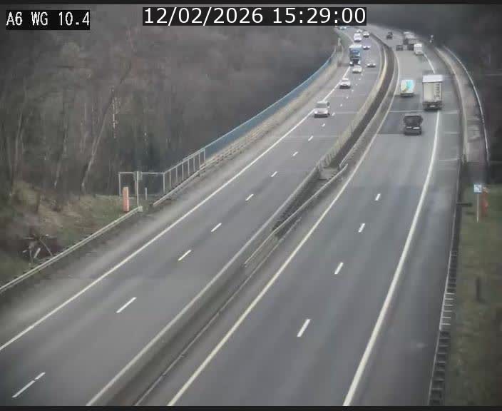 <h2>Traffic live webcam Luxembourg Mamer - A6 - BK 10.4 - direction Luxembourg/France/Allemagne</h2>