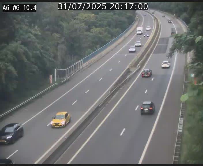 <h2>Traffic live webcam Luxembourg Mamer - A6 - BK 10.4 - direction Luxembourg/France/Allemagne</h2>
