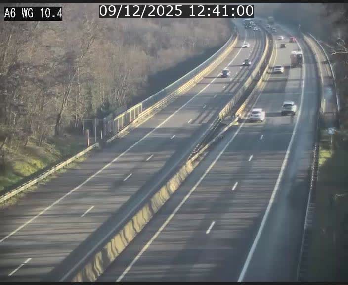 <h2>Traffic live webcam Luxembourg Mamer - A6 - BK 10.4 - direction Luxembourg/France/Allemagne</h2>