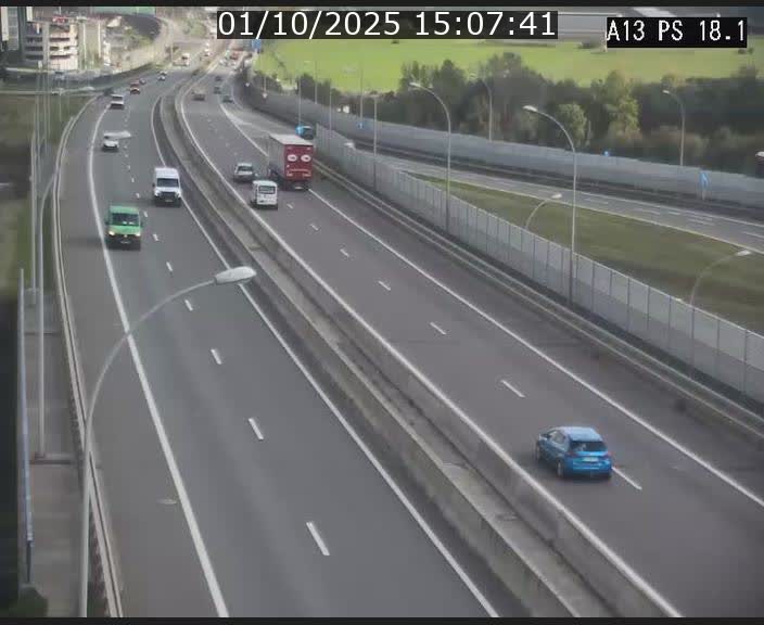 <h2>Traffic live webcam Luxembourg Dudelange - A13 direction Croix de Bettembourg - BK 18.1</h2>