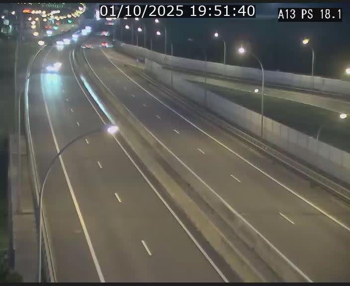 <h2>Traffic live webcam Luxembourg Dudelange - A13 direction Croix de Bettembourg - BK 18.1</h2>