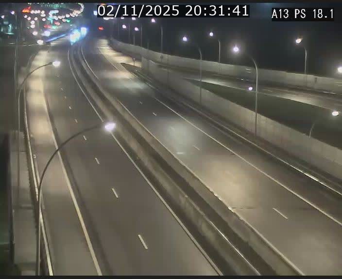 <h2>Traffic live webcam Luxembourg Dudelange - A13 direction Croix de Bettembourg - BK 18.1</h2>