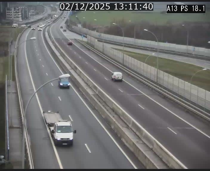 <h2>Traffic live webcam Luxembourg Dudelange - A13 direction Croix de Bettembourg - BK 18.1</h2>