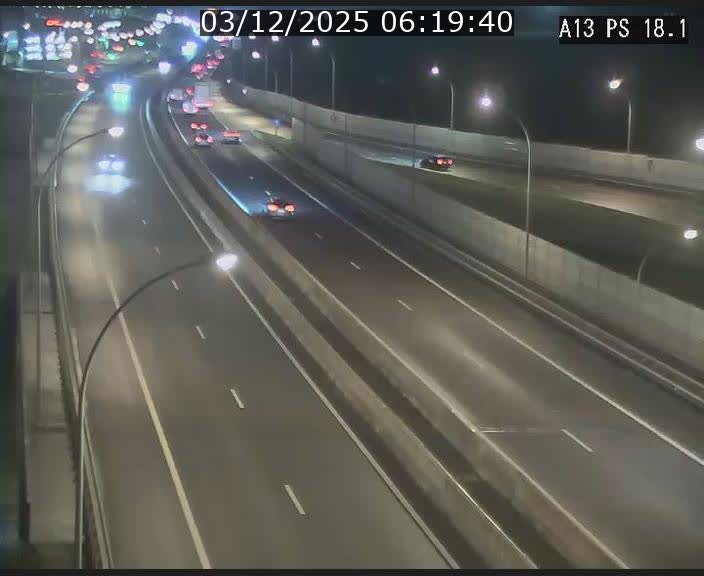 <h2>Traffic live webcam Luxembourg Dudelange - A13 direction Croix de Bettembourg - BK 18.1</h2>