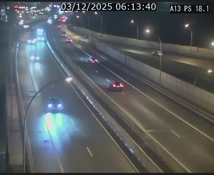 <h2>Traffic live webcam Luxembourg Dudelange - A13 direction Croix de Bettembourg - BK 18.1</h2>