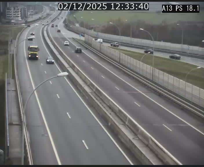 <h2>Traffic live webcam Luxembourg Dudelange - A13 direction Croix de Bettembourg - BK 18.1</h2>