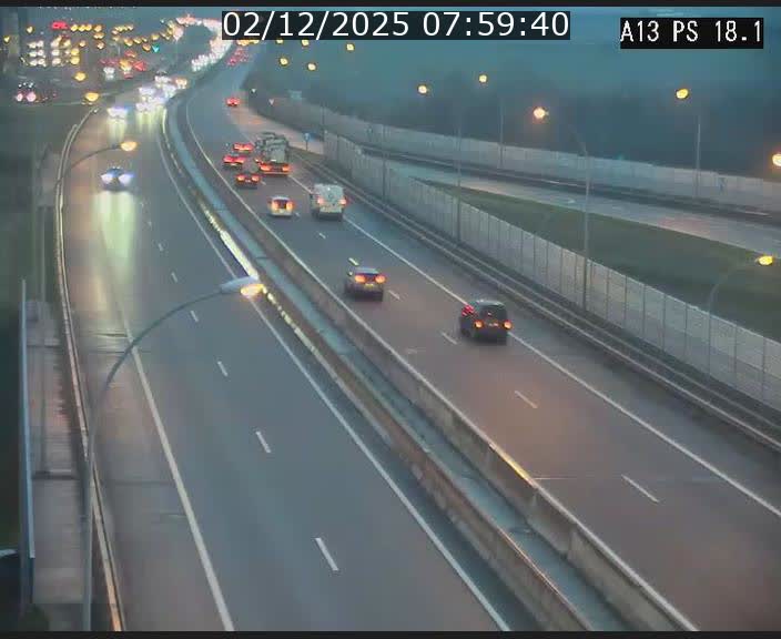 <h2>Traffic live webcam Luxembourg Dudelange - A13 direction Croix de Bettembourg - BK 18.1</h2>