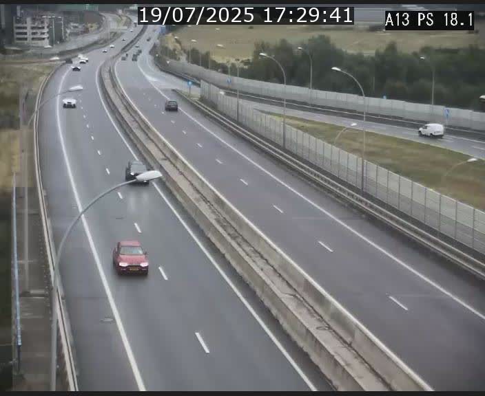 Traffic live webcam Luxembourg Dudelange - A13 direction Croix de Bettembourg - BK 18.1