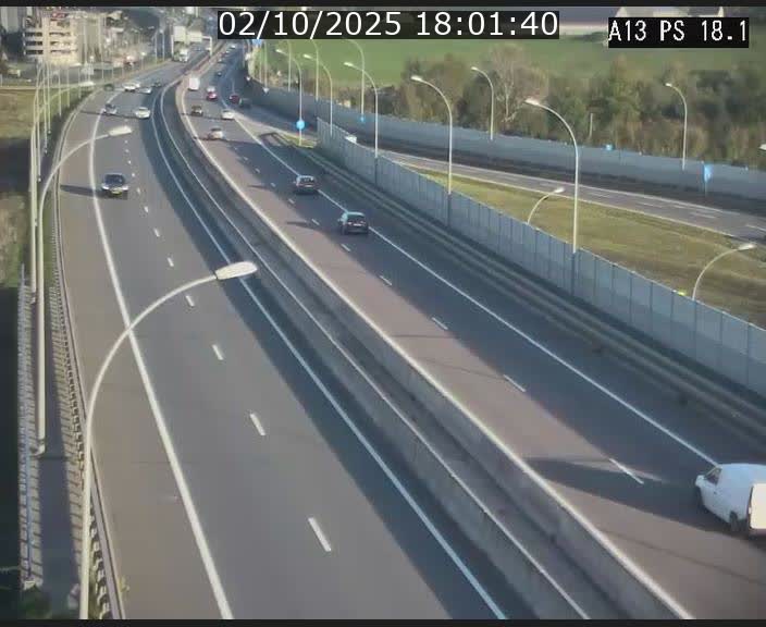 <h2>Traffic live webcam Luxembourg Dudelange - A13 direction Croix de Bettembourg - BK 18.1</h2>