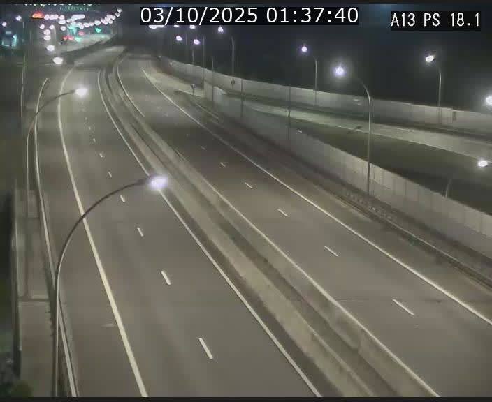 <h2>Traffic live webcam Luxembourg Dudelange - A13 direction Croix de Bettembourg - BK 18.1</h2>