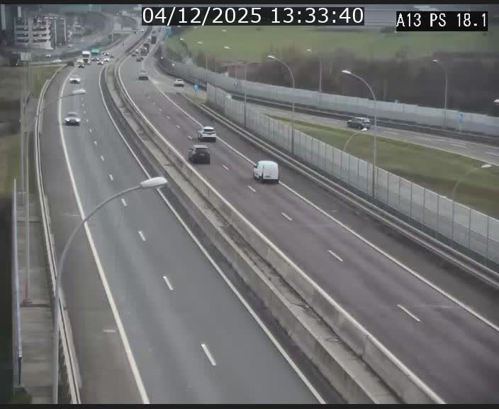 <h2>Traffic live webcam Luxembourg Dudelange - A13 direction Croix de Bettembourg - BK 18.1</h2>