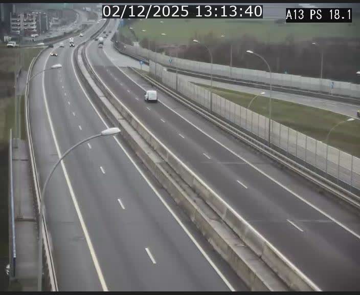 <h2>Traffic live webcam Luxembourg Dudelange - A13 direction Croix de Bettembourg - BK 18.1</h2>