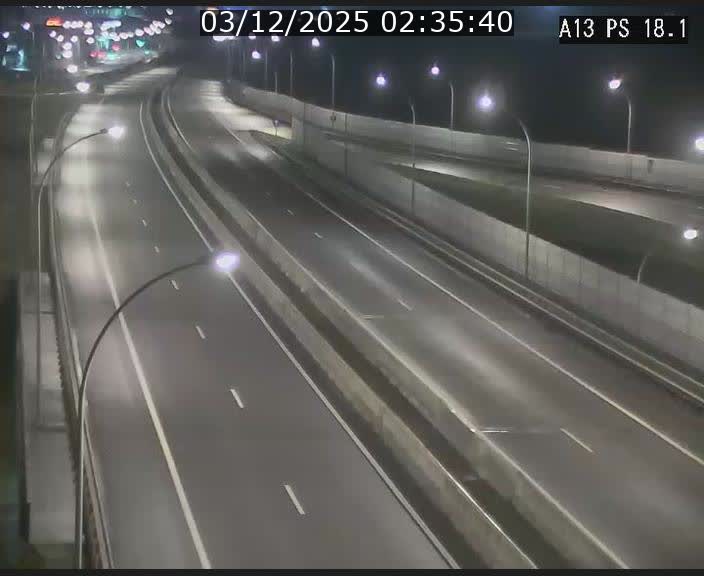 <h2>Traffic live webcam Luxembourg Dudelange - A13 direction Croix de Bettembourg - BK 18.1</h2>