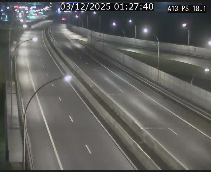 <h2>Traffic live webcam Luxembourg Dudelange - A13 direction Croix de Bettembourg - BK 18.1</h2>