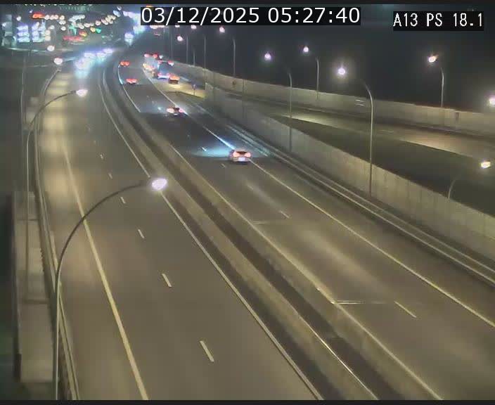 <h2>Traffic live webcam Luxembourg Dudelange - A13 direction Croix de Bettembourg - BK 18.1</h2>