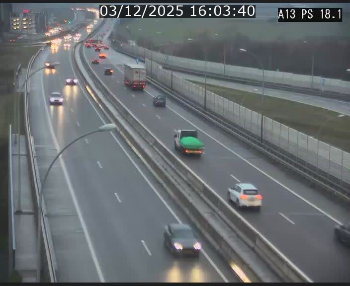 <h2>Traffic live webcam Luxembourg Dudelange - A13 direction Croix de Bettembourg - BK 18.1</h2>