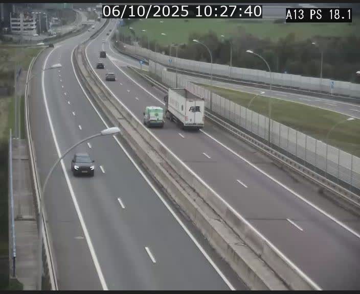 <h2>Traffic live webcam Luxembourg Dudelange - A13 direction Croix de Bettembourg - BK 18.1</h2>