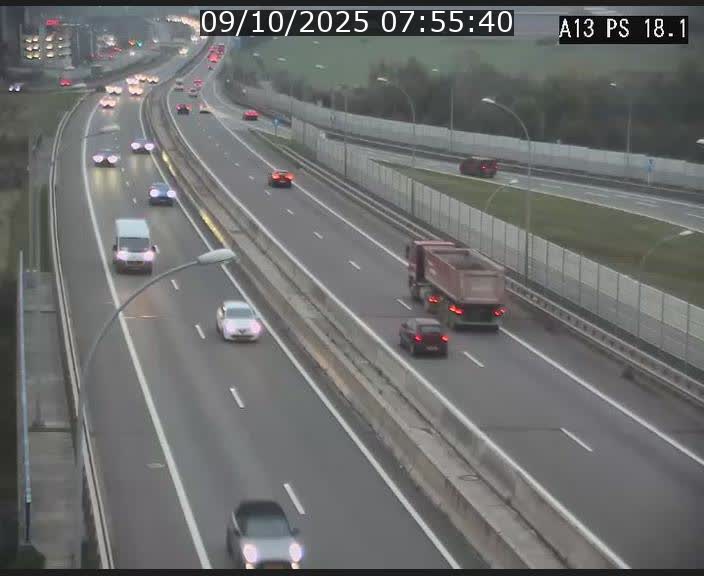 <h2>Traffic live webcam Luxembourg Dudelange - A13 direction Croix de Bettembourg - BK 18.1</h2>
