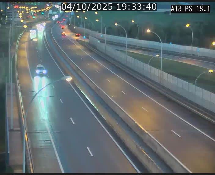 <h2>Traffic live webcam Luxembourg Dudelange - A13 direction Croix de Bettembourg - BK 18.1</h2>