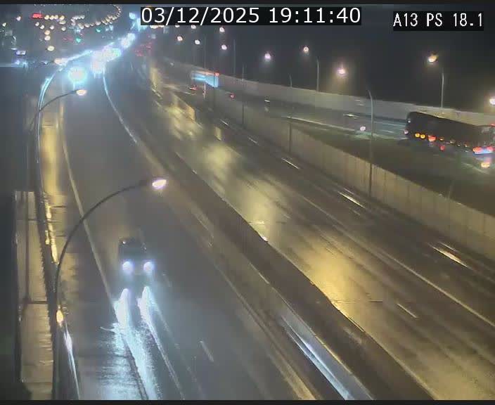 <h2>Traffic live webcam Luxembourg Dudelange - A13 direction Croix de Bettembourg - BK 18.1</h2>