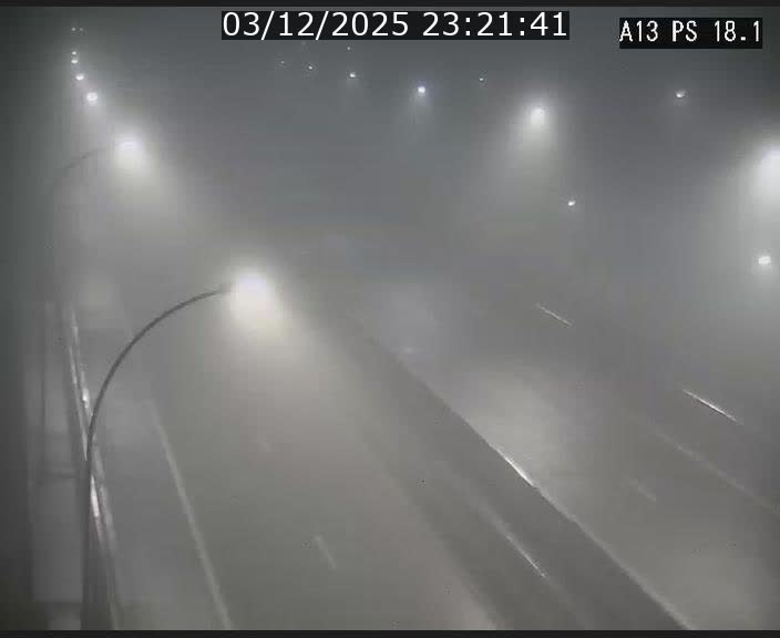 <h2>Traffic live webcam Luxembourg Dudelange - A13 direction Croix de Bettembourg - BK 18.1</h2>