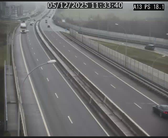 <h2>Traffic live webcam Luxembourg Dudelange - A13 direction Croix de Bettembourg - BK 18.1</h2>