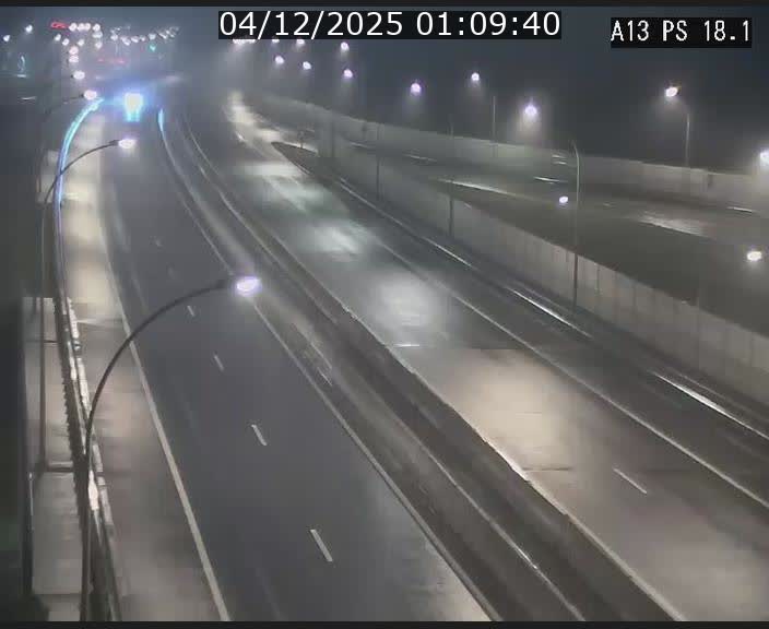 <h2>Traffic live webcam Luxembourg Dudelange - A13 direction Croix de Bettembourg - BK 18.1</h2>