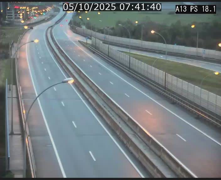 <h2>Traffic live webcam Luxembourg Dudelange - A13 direction Croix de Bettembourg - BK 18.1</h2>