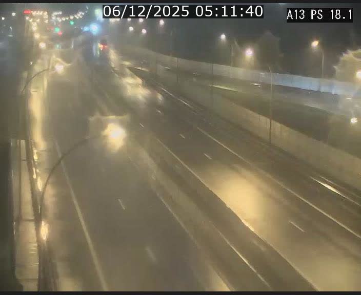 <h2>Traffic live webcam Luxembourg Dudelange - A13 direction Croix de Bettembourg - BK 18.1</h2>