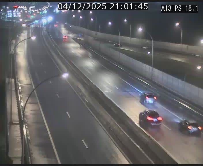 <h2>Traffic live webcam Luxembourg Dudelange - A13 direction Croix de Bettembourg - BK 18.1</h2>