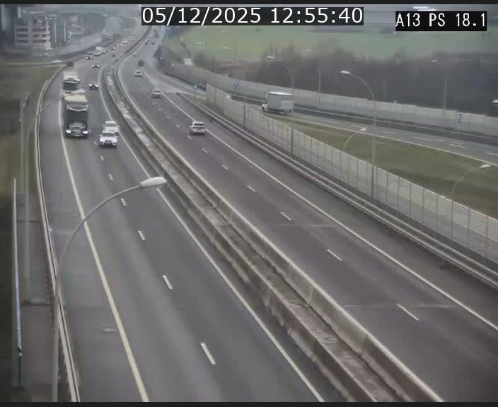 <h2>Traffic live webcam Luxembourg Dudelange - A13 direction Croix de Bettembourg - BK 18.1</h2>
