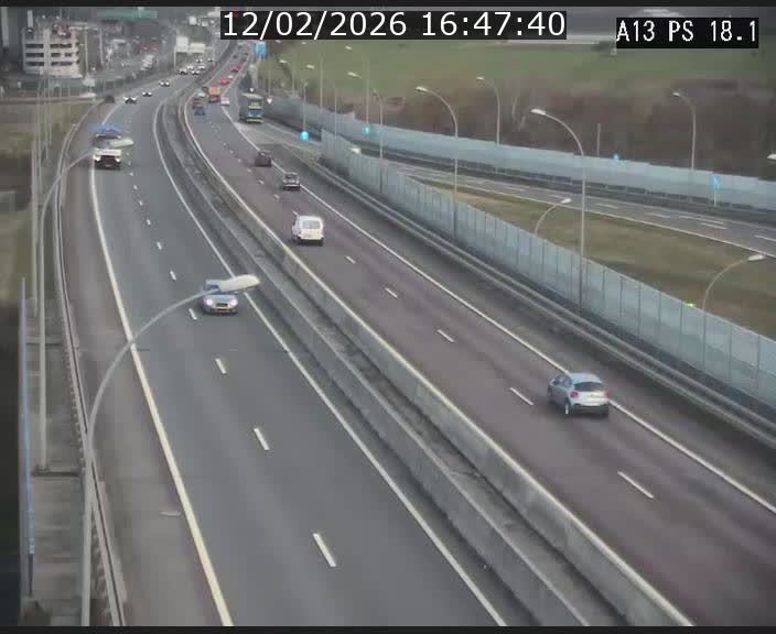 <h2>Traffic live webcam Luxembourg Dudelange - A13 direction Croix de Bettembourg - BK 18.1</h2>