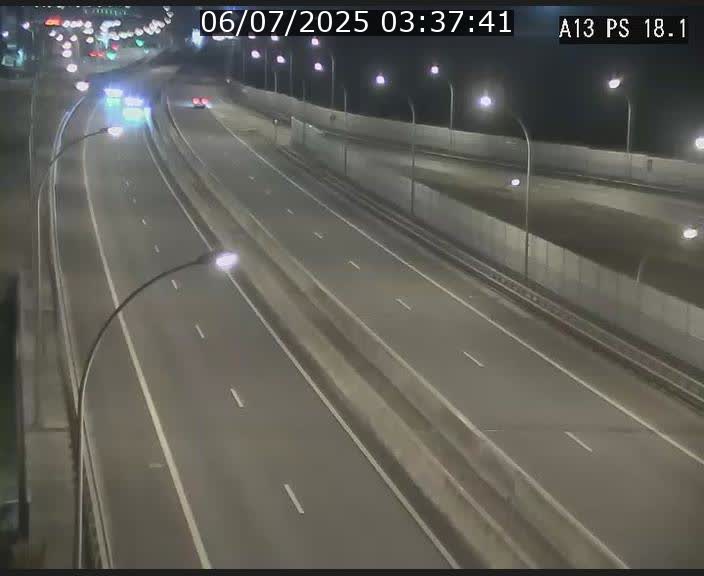 Traffic live webcam Luxembourg Dudelange - A13 direction Croix de Bettembourg - BK 18.1